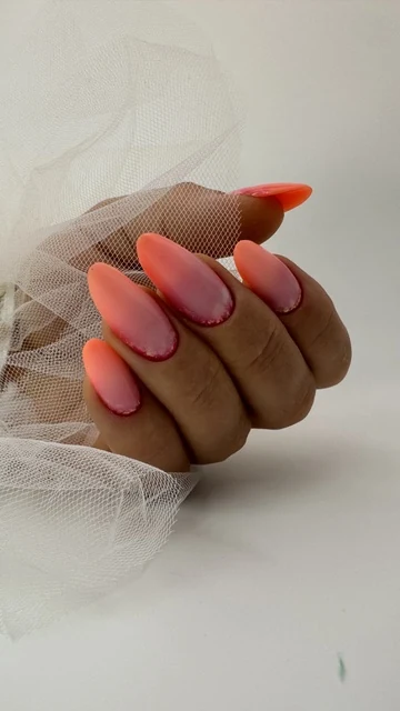 Coral-Ombré Mandelmodellage – No-File Technik